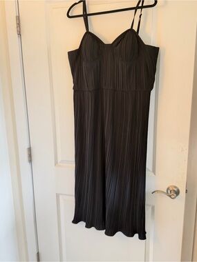 DNKY (NWT) Black Pleated Spaghetti-Strap Midi Dress